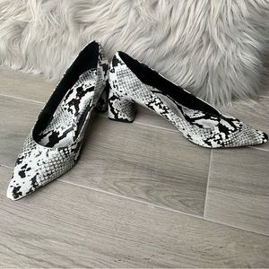 ZARA snakeskin pointy heels
